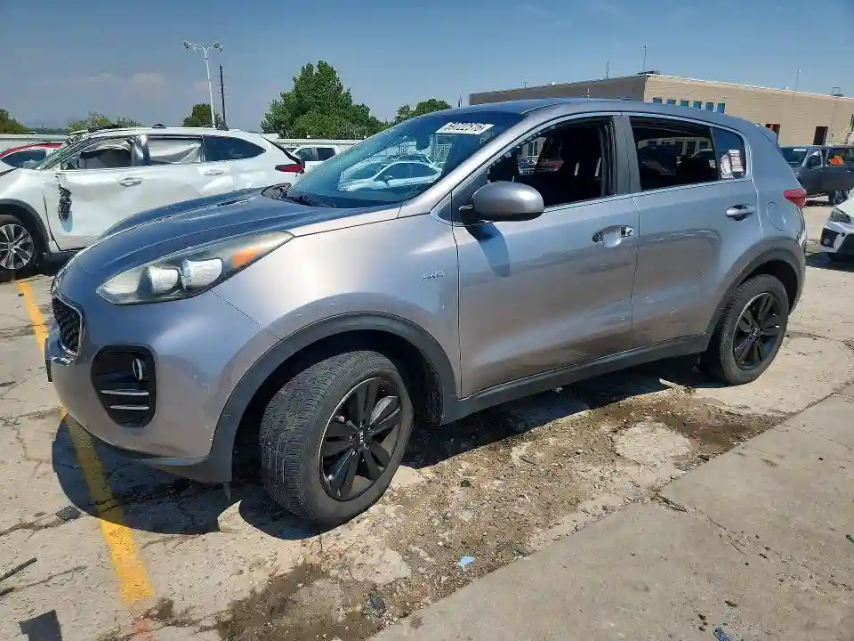 KNDPMCAC6J7325578 2018 KIA SPORTAGE-0