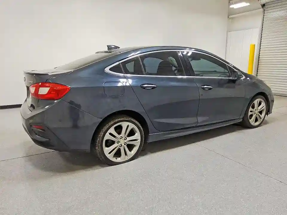 1G1BF5SMXH7147877 2017 CHEVROLET CRUZE-2
