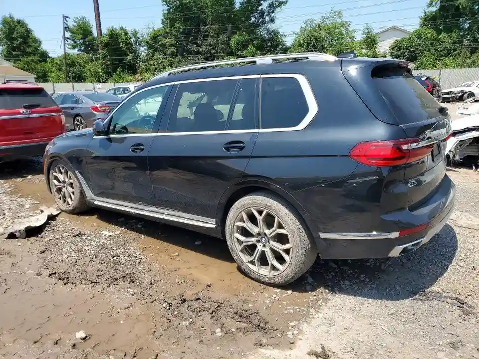 5UXCW2C00M9F67427 2021 BMW X7-1
