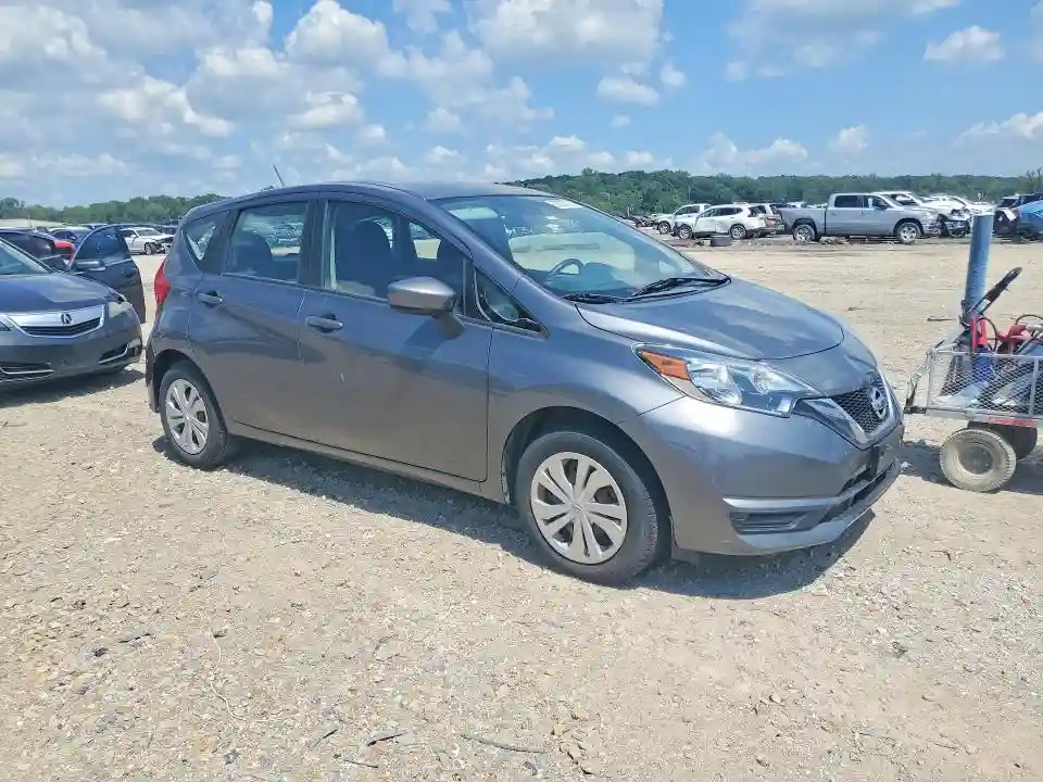 3N1CE2CP9JL351841 2018 NISSAN VERSA-3