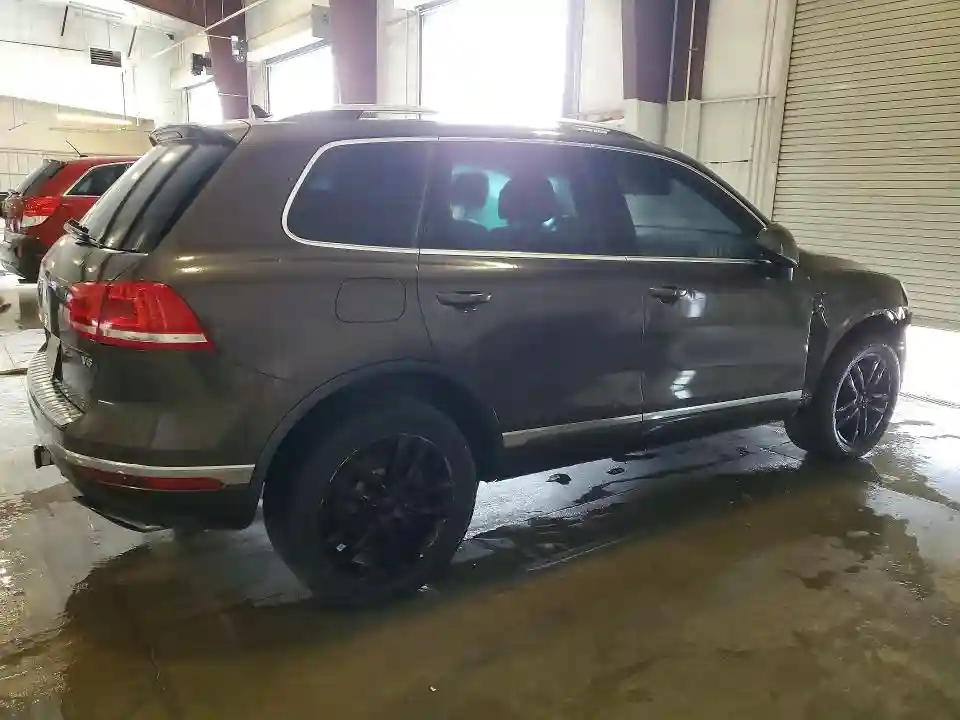 WVGEF9BP8FD006824 2015 VOLKSWAGEN TOUAREG-2