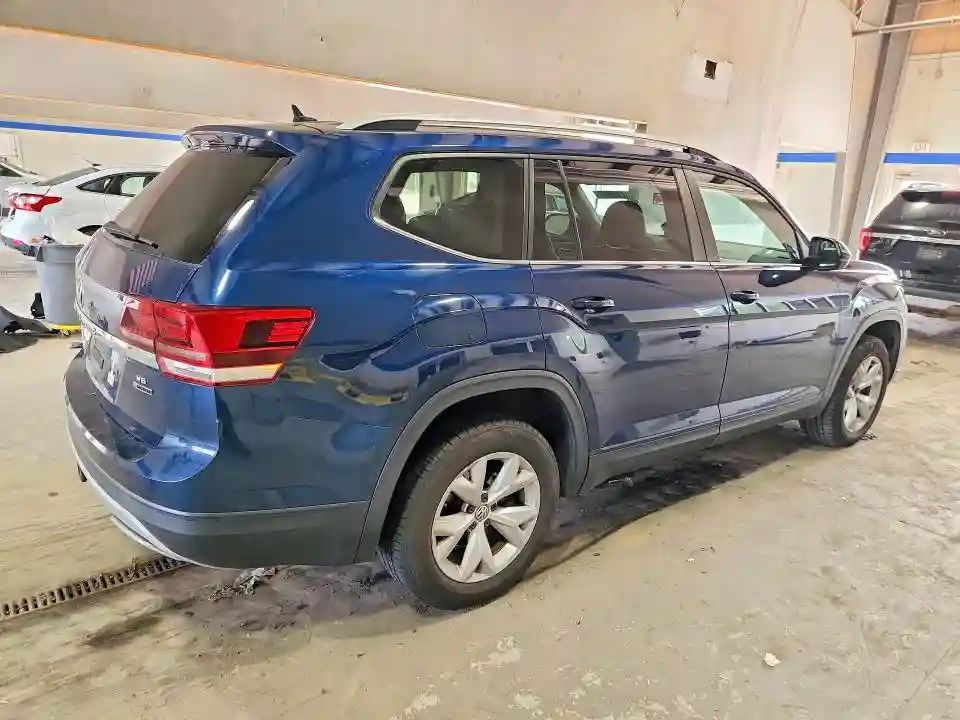 1V2KR2CA1JC581215 2018 VOLKSWAGEN ATLAS-2