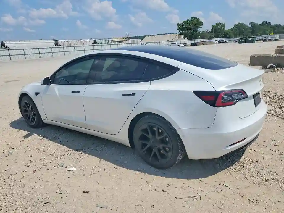 5YJ3E1EA1MF084679 2021 TESLA MODEL 3-1