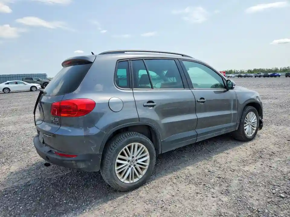 WVGJV7AX3GW586304 2016 VOLKSWAGEN TIGUAN-2