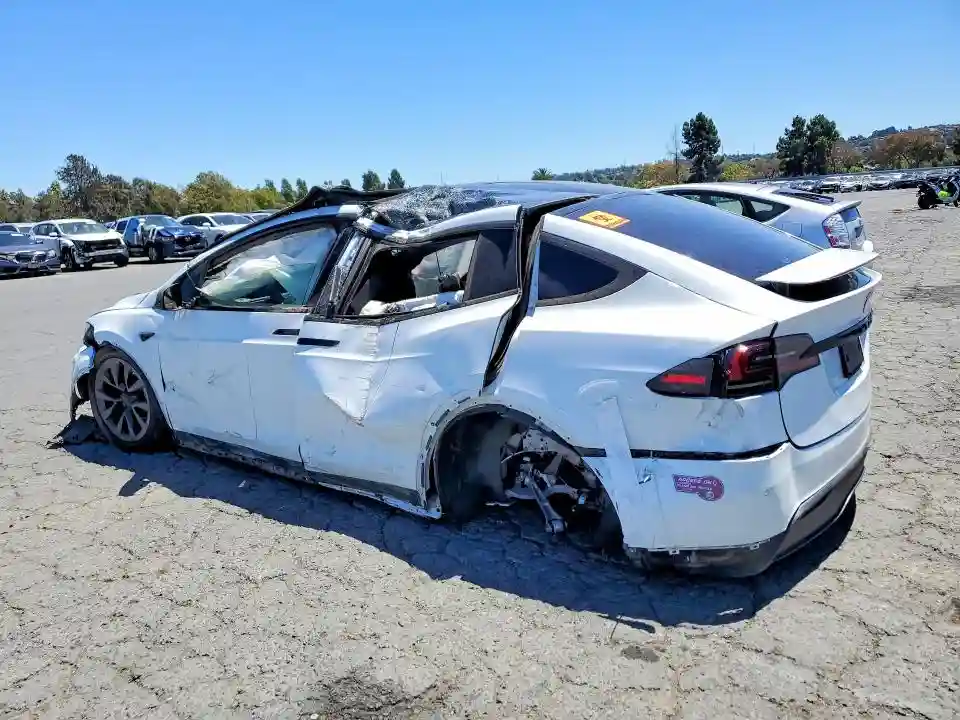 7SAXCDE52PF378790 2023 TESLA MODEL X-1