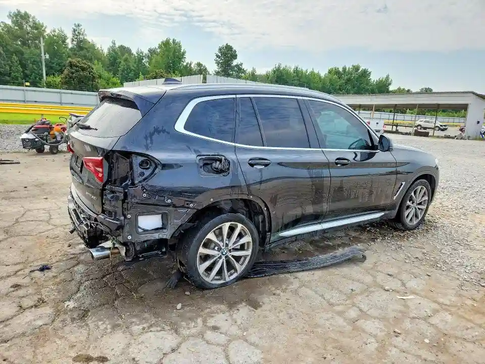 5UXTR7C58KLF37799 2019 BMW X3-2