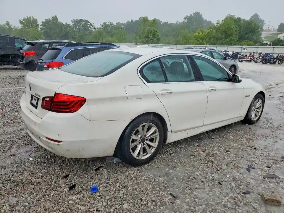 WBA5A7C54FD624143 2015 BMW 5 SERIES-2