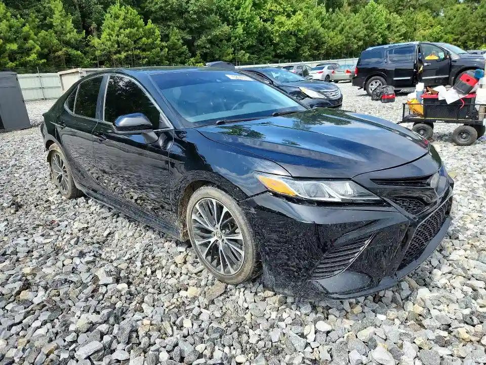 4T1B11HK9JU658715 2018 TOYOTA CAMRY-3