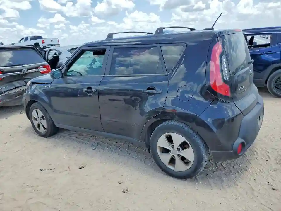 KNDJN2A24G7323325 2016 KIA SOUL BASE-1