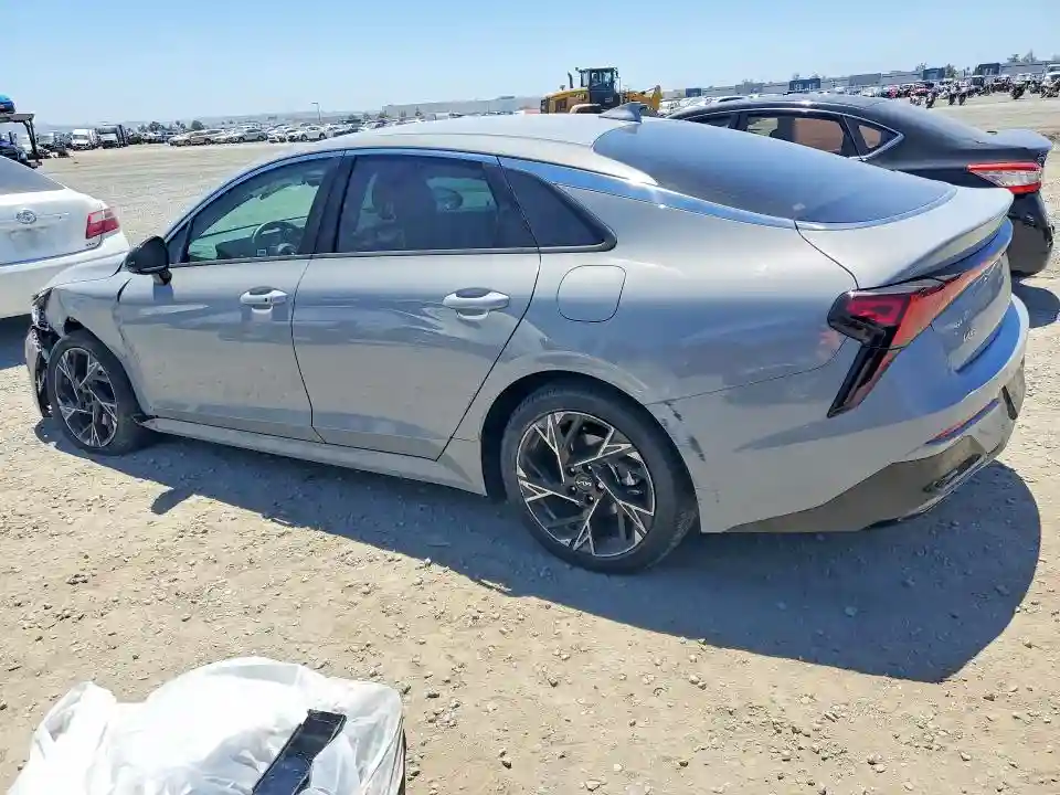 KNAG64J7XS5385201 2025 KIA K5-1