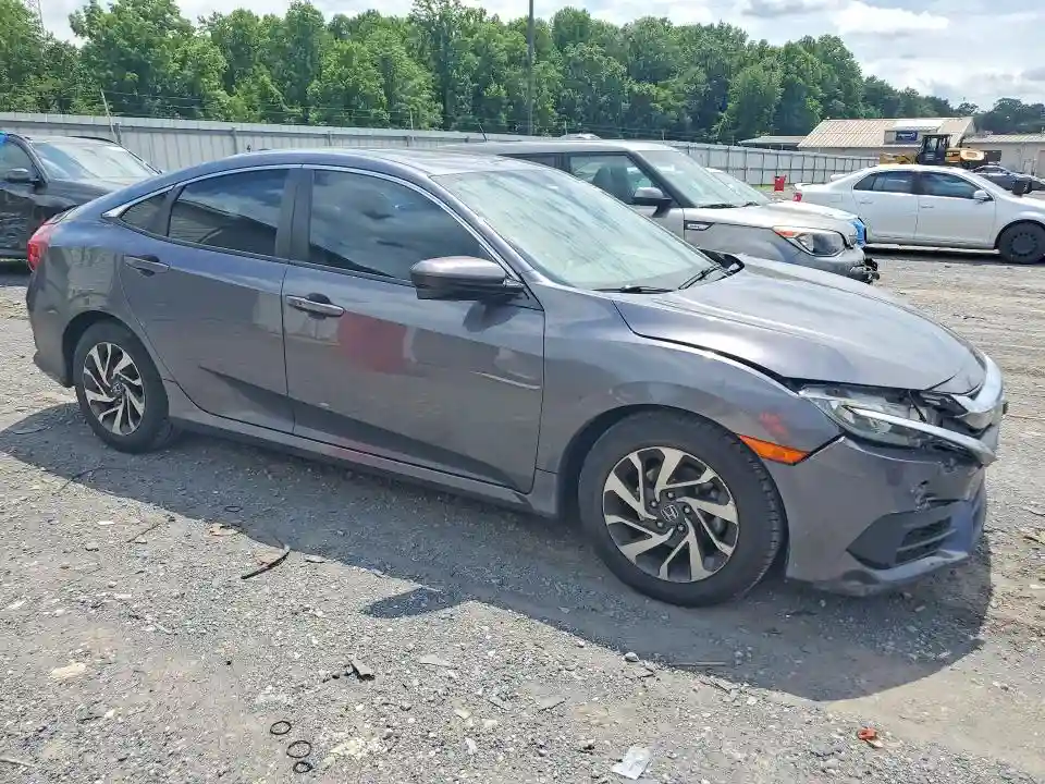 2HGFC2F72JH608862 2018 HONDA CIVIC-3