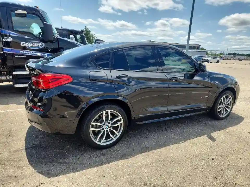 5UXXW5C5XG0N92775 2016 BMW X4-2