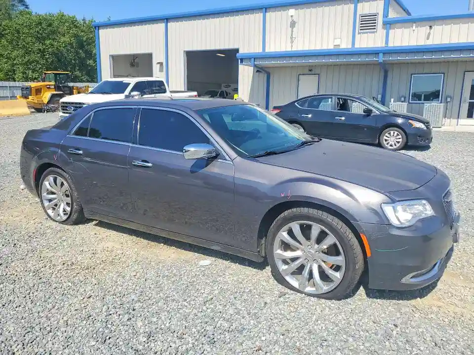 2C3CCAEG4KH585684 2019 CHRYSLER 300-3