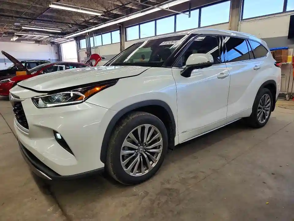 5TDKBRCH8SS648596 2025 TOYOTA HIGHLANDER-0