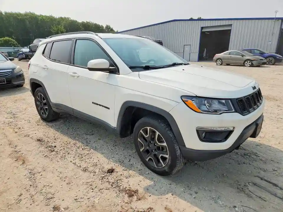 3C4NJDAB8LT174593 2020 JEEP COMPASS-3