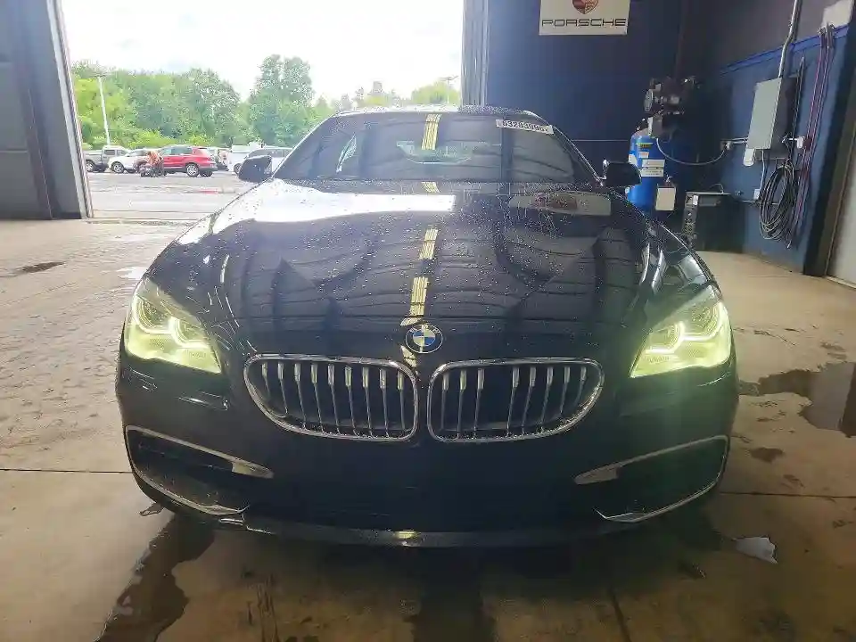 WBA6D6C53JG388808 2018 BMW 6 SERIES-4