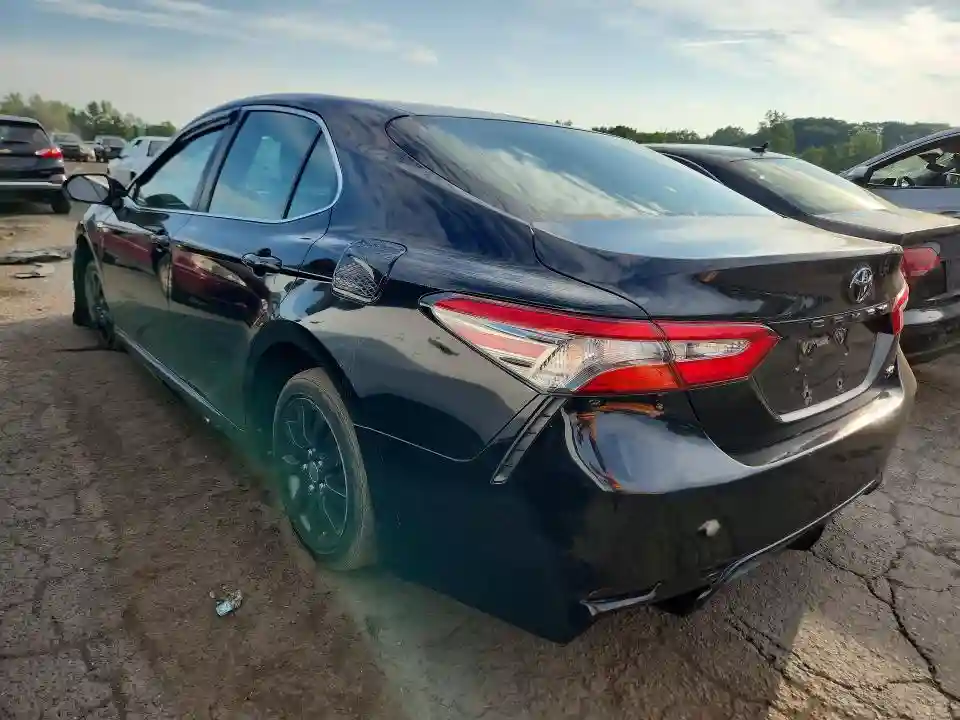 4T1B11HK5JU556795 2018 TOYOTA CAMRY-1