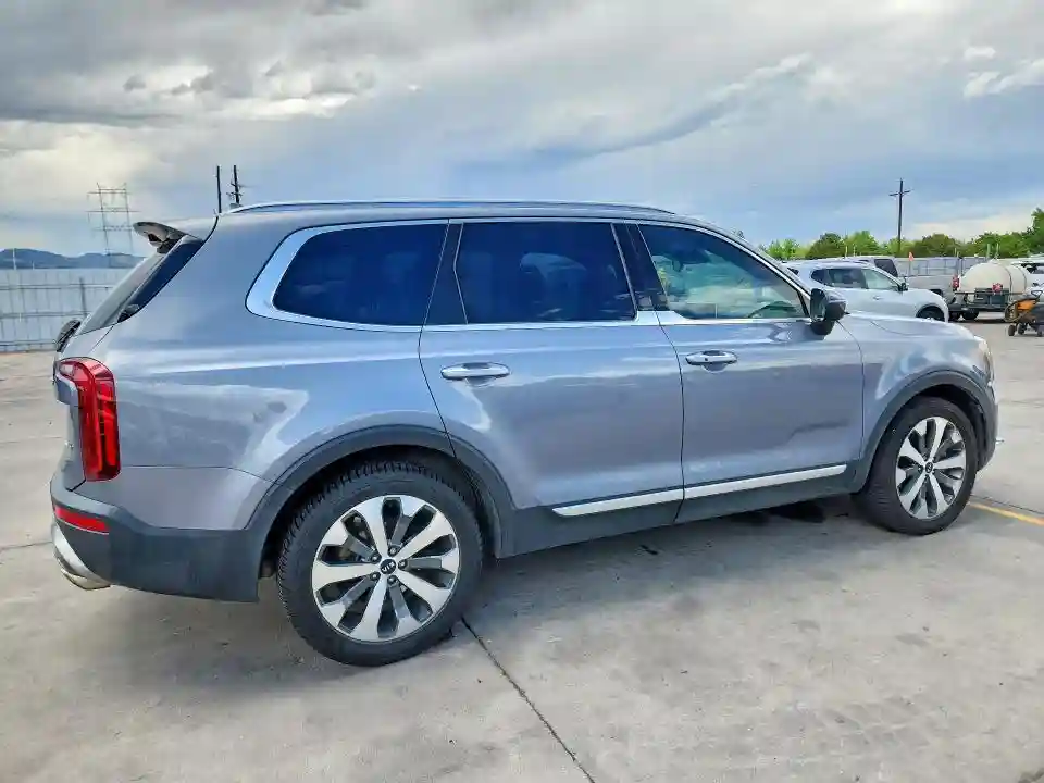5XYP64HCXLG013677 2020 KIA TELLURIDE-2