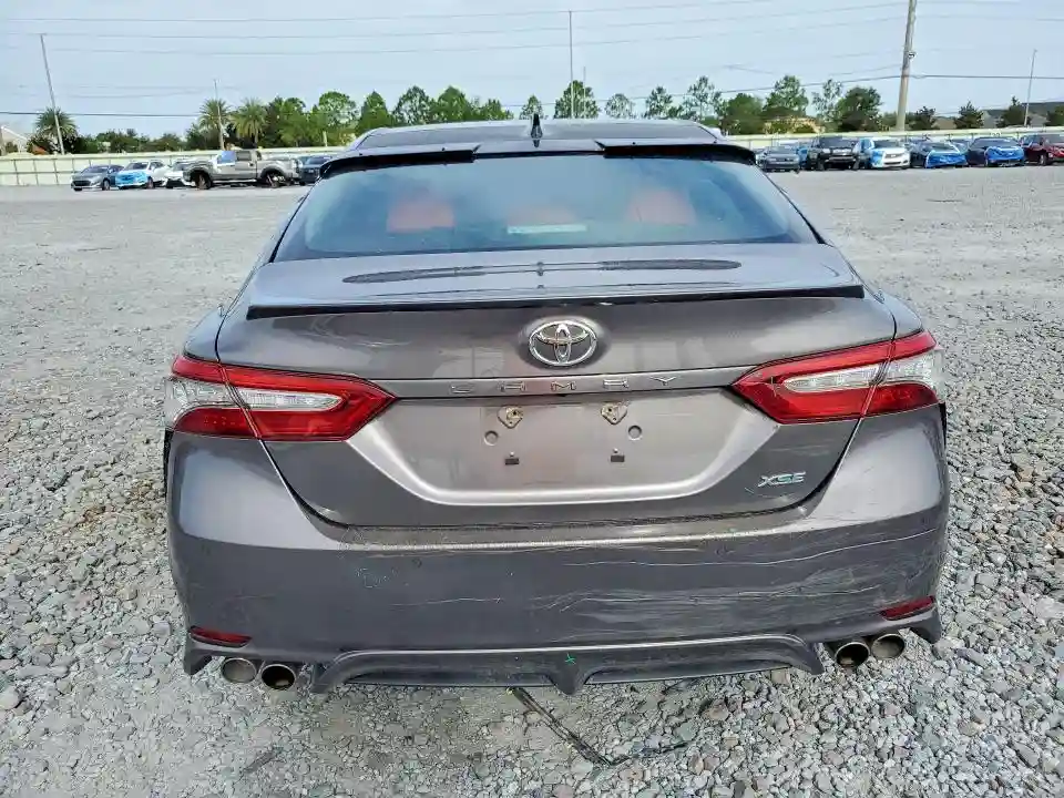 4T1B61HK6JU080803 2018 TOYOTA CAMRY-5