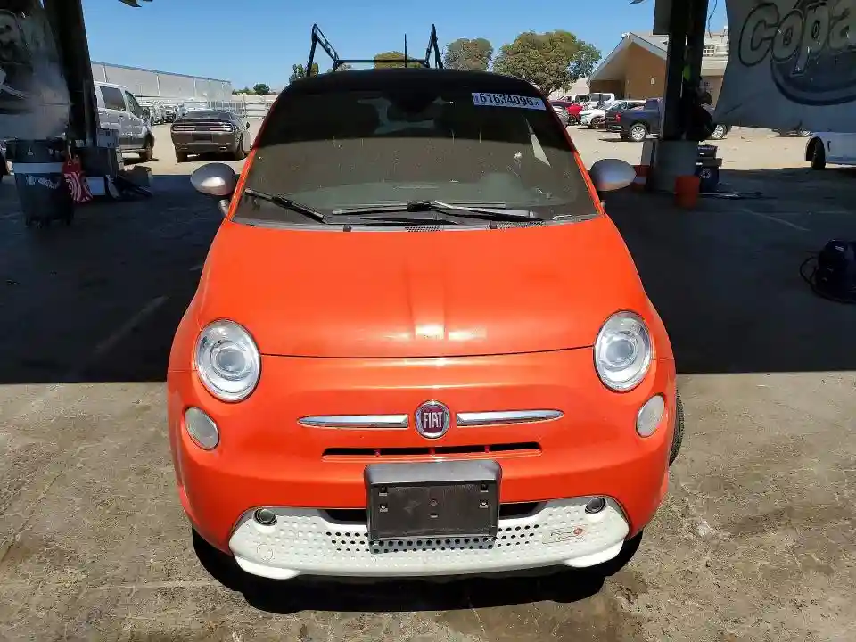 3C3CFFGEXFT652916 2015 FIAT 500-4