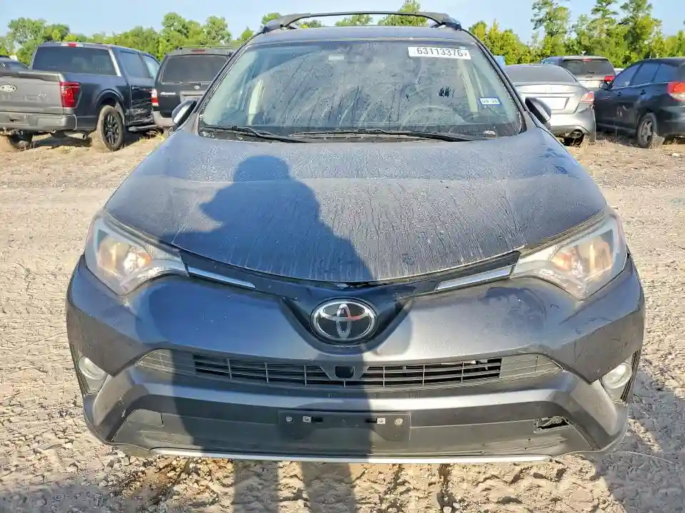 JTMRFREV5JD247894 2018 TOYOTA RAV4-4