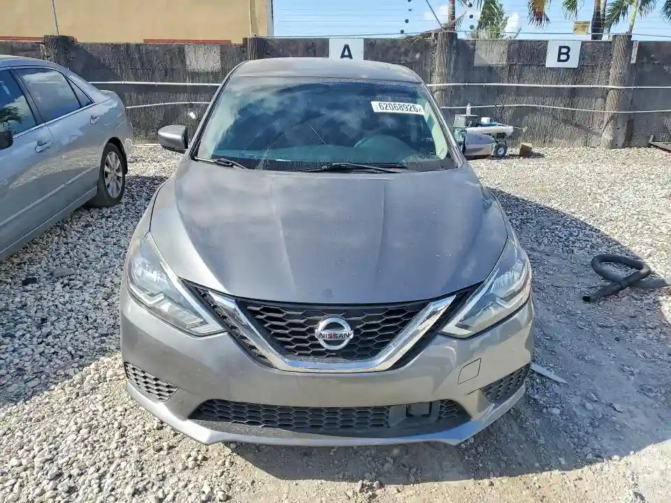 3N1AB7AP8JY207829 2018 NISSAN SENTRA-4