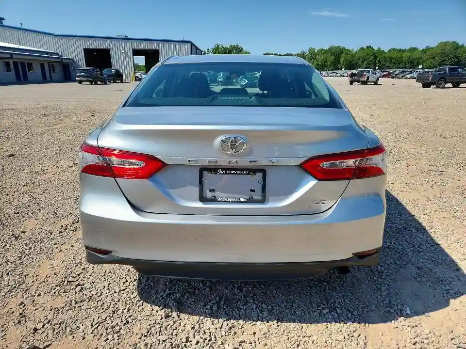 4T1B11HK7JU640598 2018 TOYOTA CAMRY-5