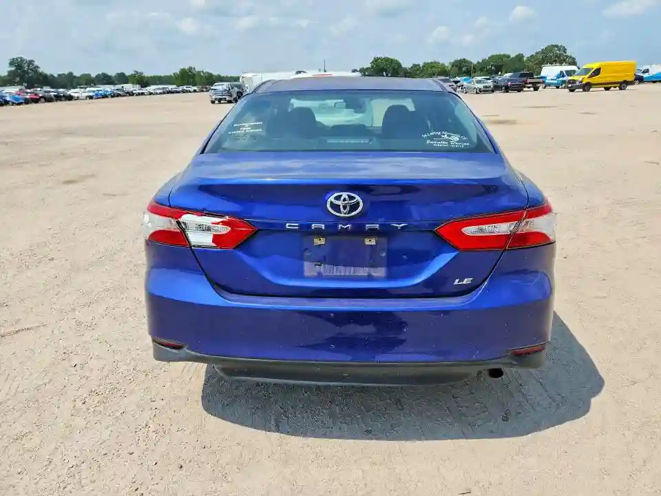 4T1B11HK9JU585636 2018 TOYOTA CAMRY-5