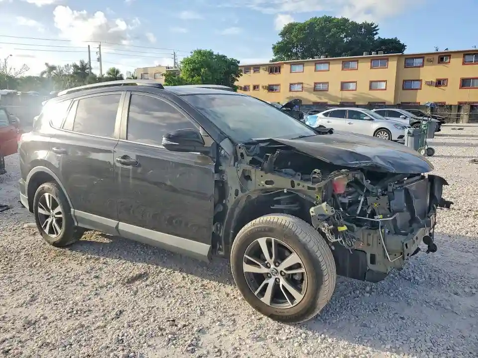 2T3WFREV7JW517682 2018 TOYOTA RAV4-3
