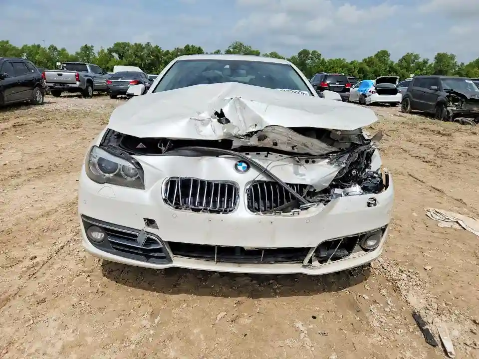 WBA5A5C59FD519778 2015 BMW 5 SERIES-4