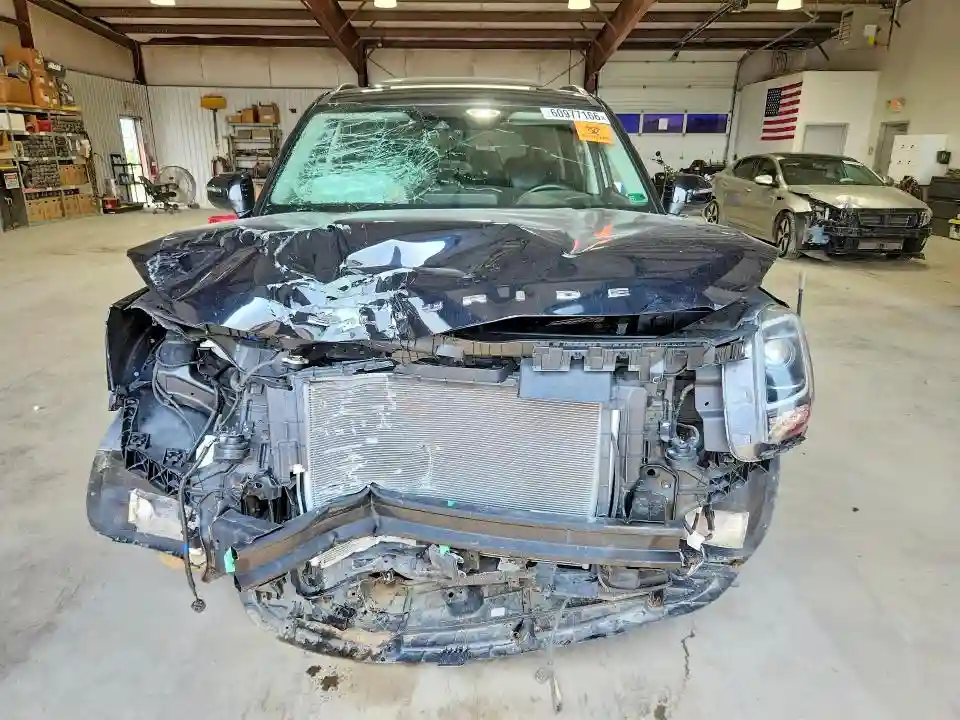 5XYP64HCXLG023187 2020 KIA TELLURIDE-4