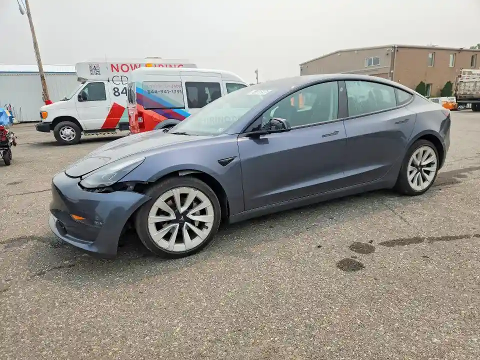 5YJ3E1EB6NF305008 2022 TESLA MODEL 3-0