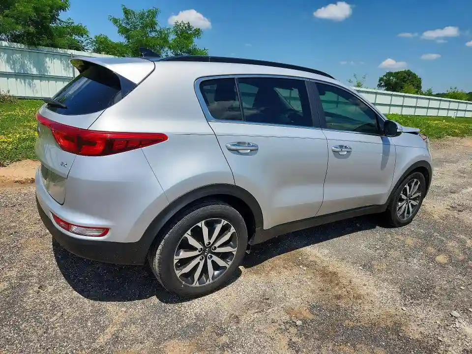 KNDPN3AC9J7390471 2018 KIA SPORTAGE-2