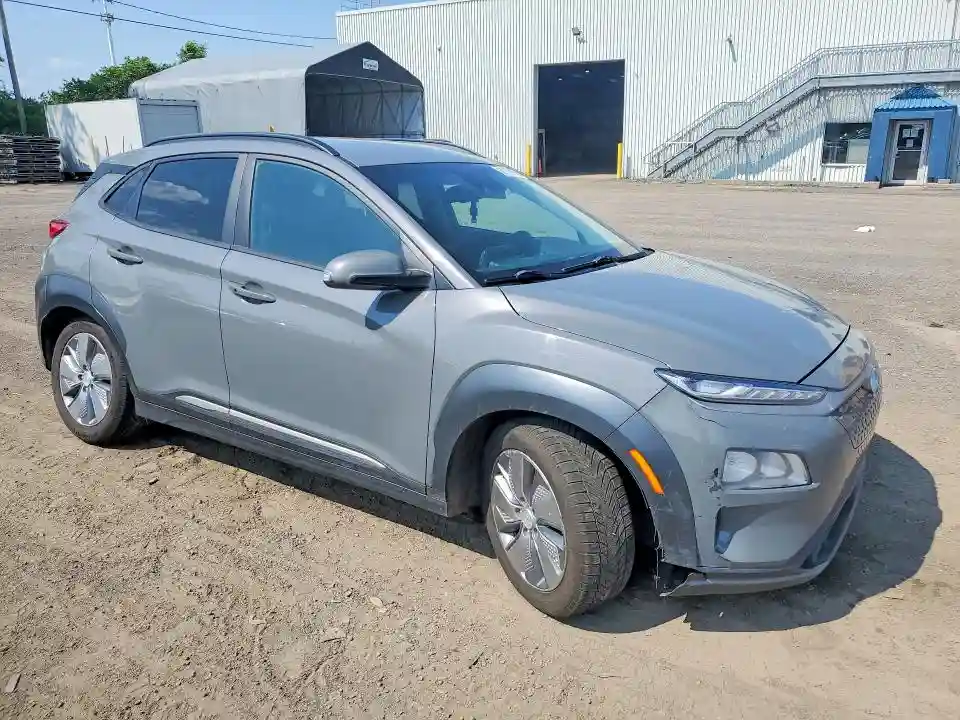 KM8K23AGXMU103369 2021 HYUNDAI KONA PREFE-3