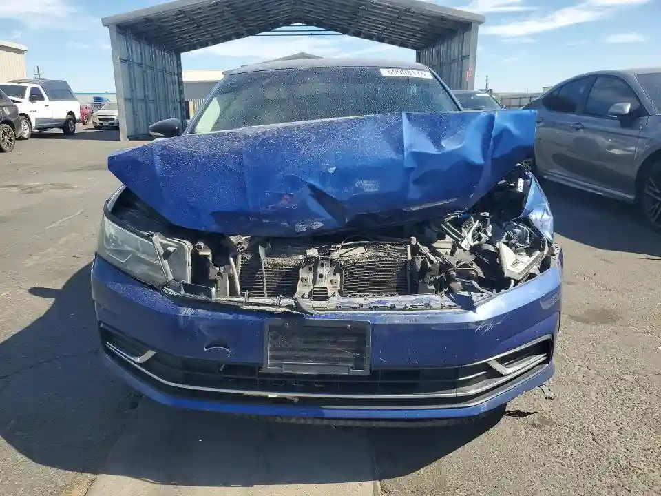 1VWAT7A32GC042026 2016 VOLKSWAGEN PASSAT-4
