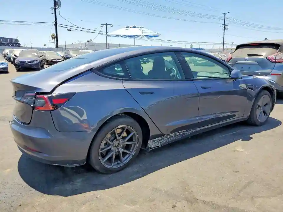 5YJ3E1EA0PF712946 2023 TESLA MODEL 3-2