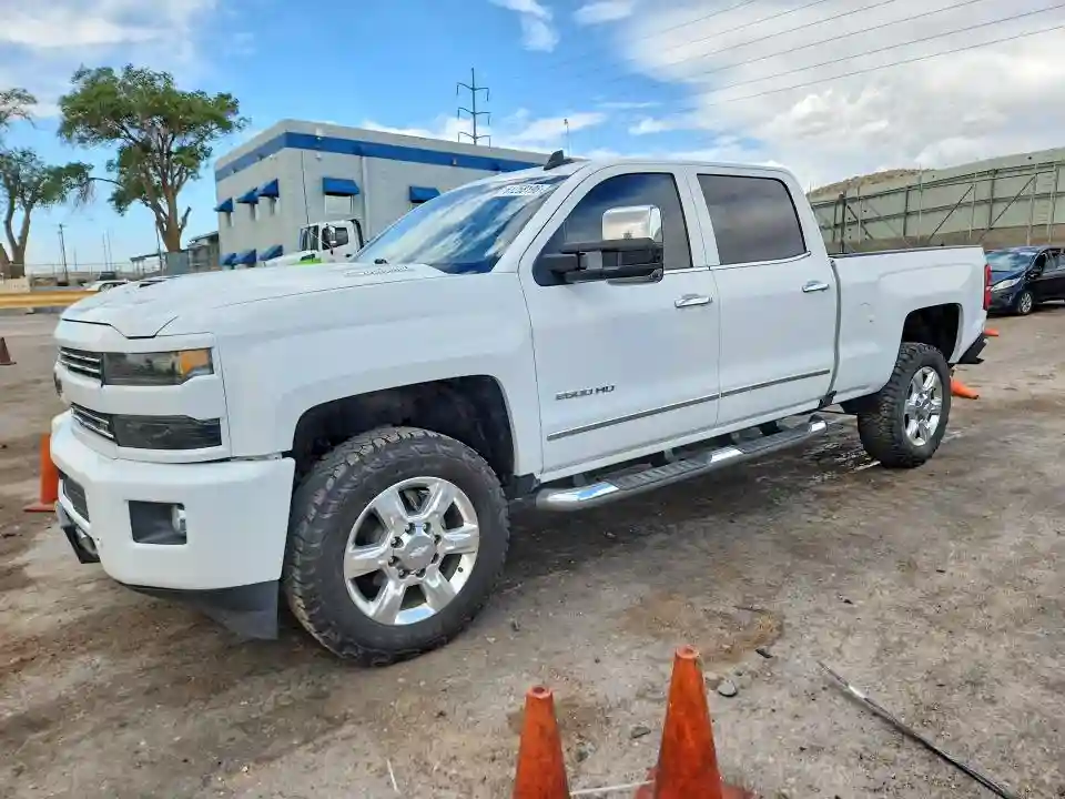 1GC1KWEY5JF124263 2018 CHEVROLET SILVERADO-0