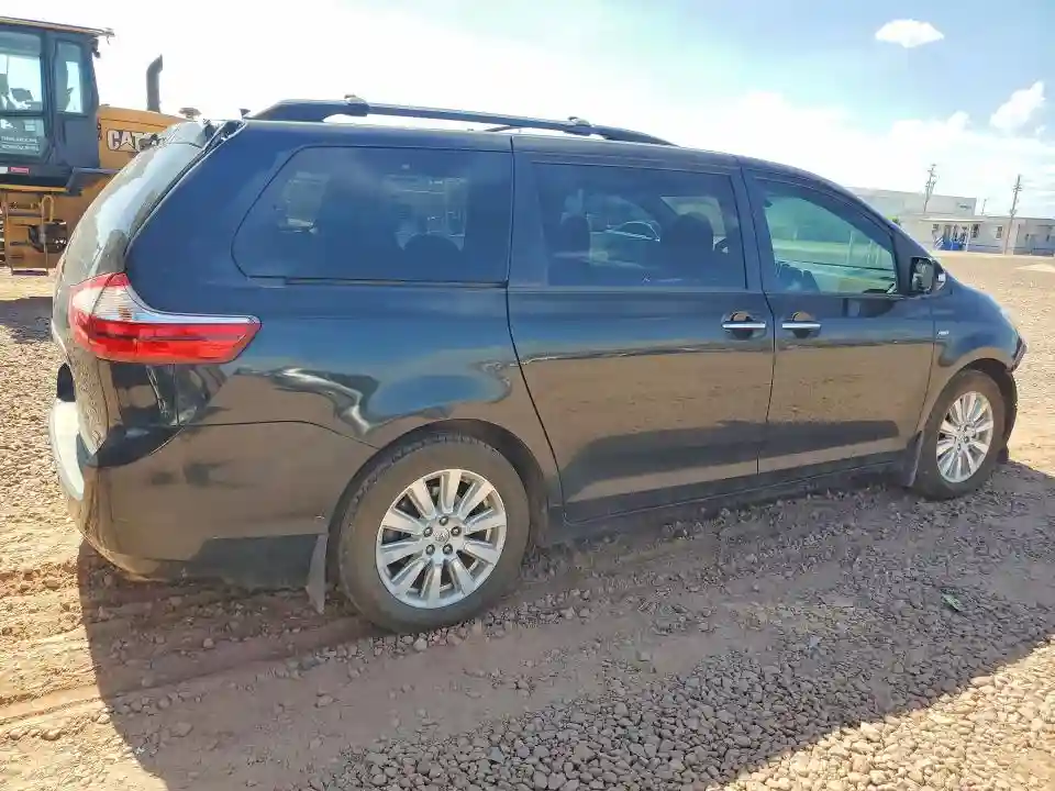 5TDDZ3DC0HS160904 2017 TOYOTA SIENNA-2