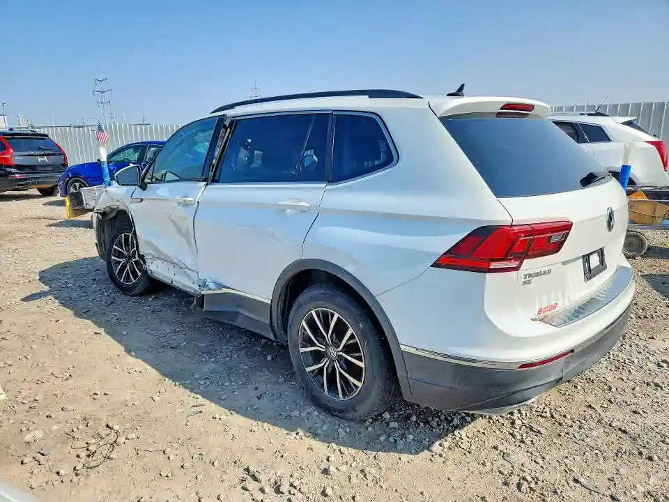 3VV3B7AX6LM040744 2020 VOLKSWAGEN TIGUAN-1