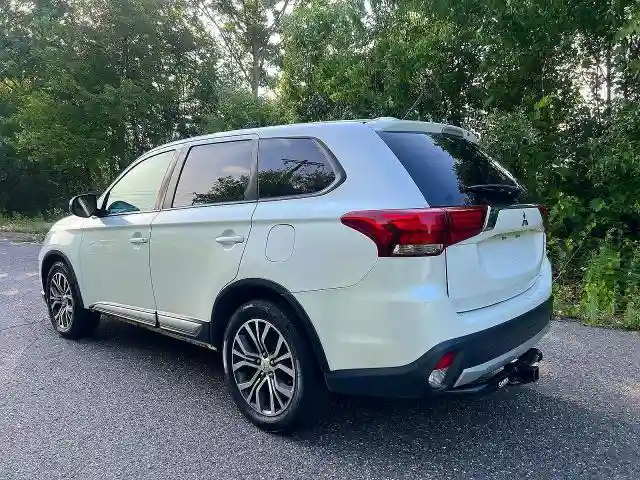 JA4AZ3A34GZ037976 2016 MITSUBISHI OUTLANDER-2