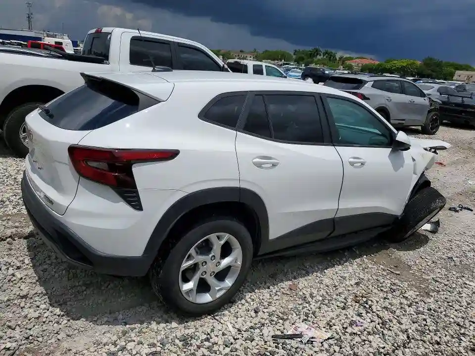 KL77LFE20RC002391 2024 CHEVROLET TRAX-2