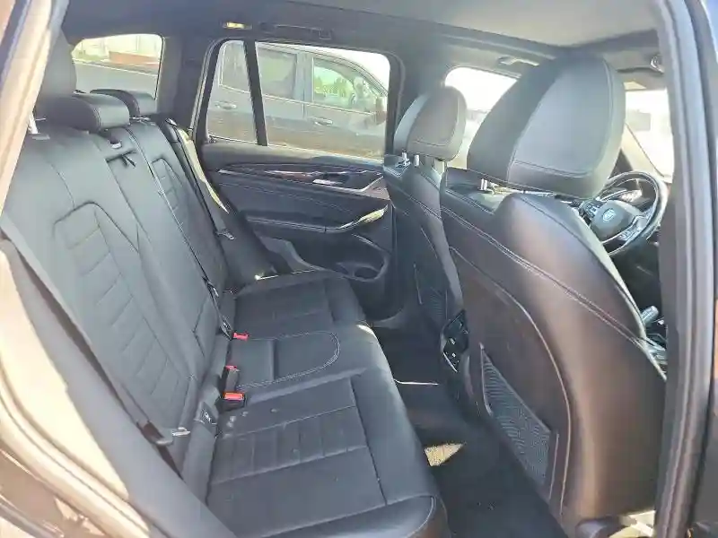 5UXTR9C54JLC72891 2018 BMW X3-5