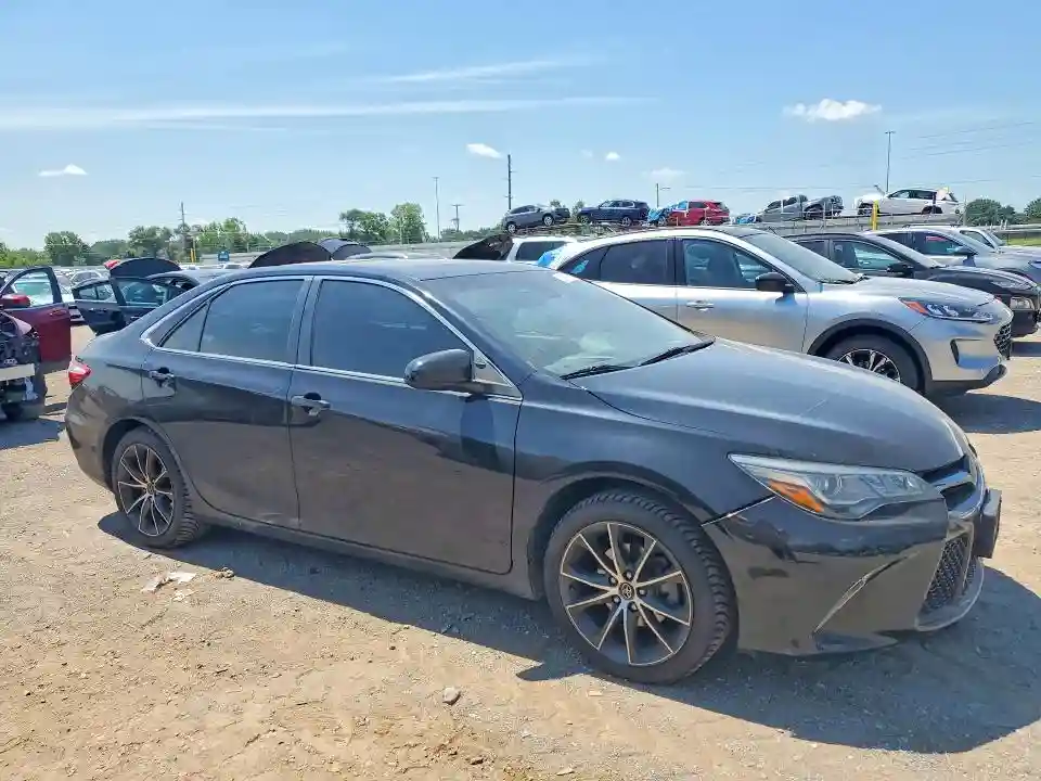 4T1BK1FK0HU585339 2017 TOYOTA CAMRY-3
