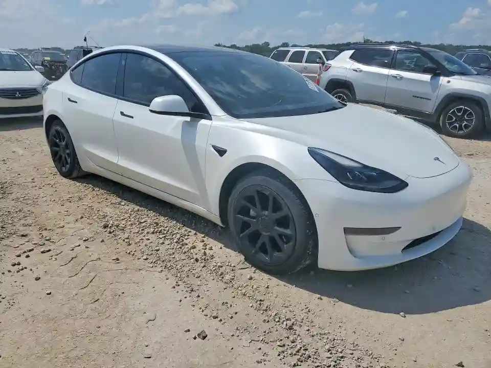 5YJ3E1EA1MF084679 2021 TESLA MODEL 3-3
