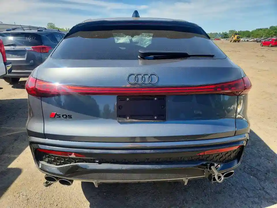 WA1B5AGU8T2027720 2026 AUDI SQ5-5