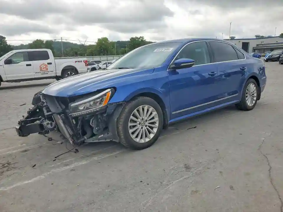 1VWBT7A39HC048377 2017 VOLKSWAGEN PASSAT-0