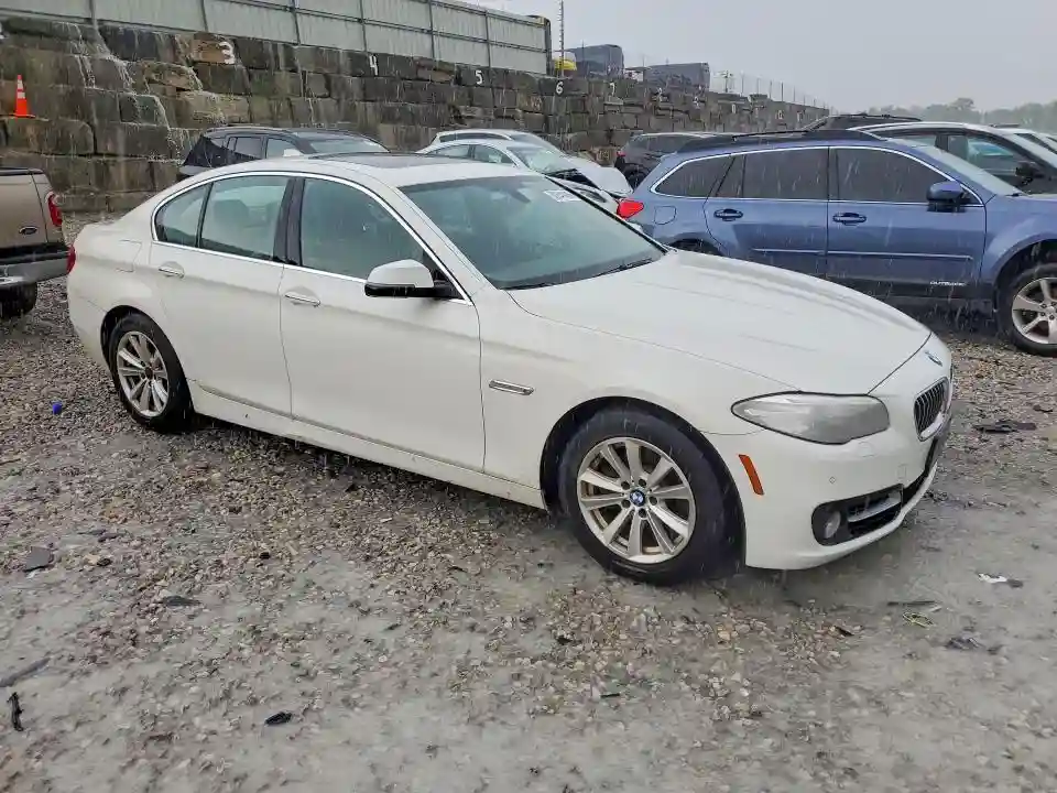 WBA5A7C54FD624143 2015 BMW 5 SERIES-3