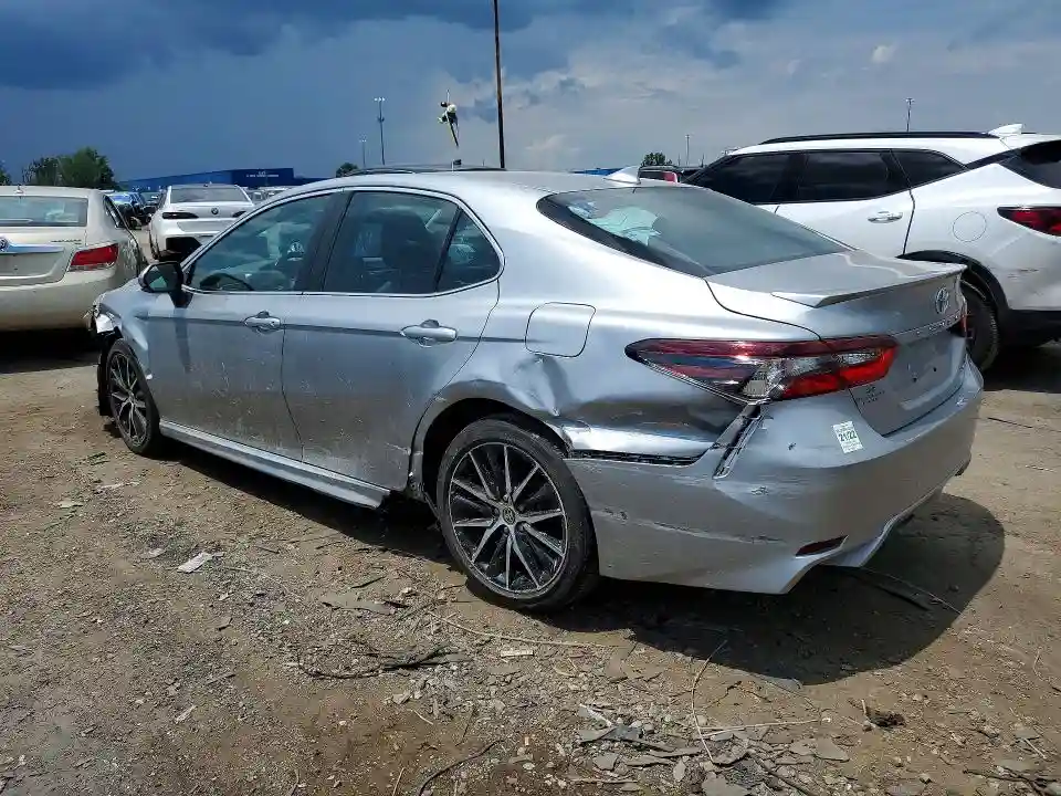 4T1G11AK5MU567624 2021 TOYOTA CAMRY-1