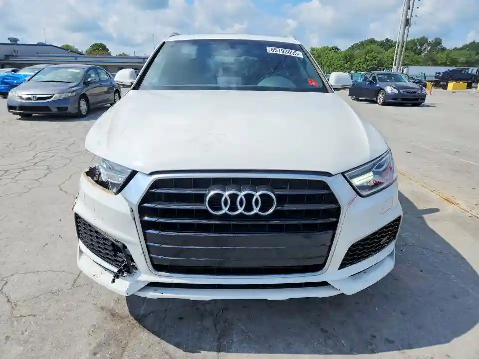 WA1BCCFS0JR035168 2018 AUDI Q3-4