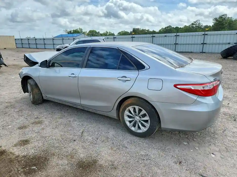 4T1BF1FK9HU384866 2017 TOYOTA CAMRY-1